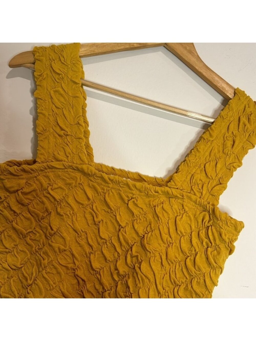 Cropped top - Picture 2 of 3